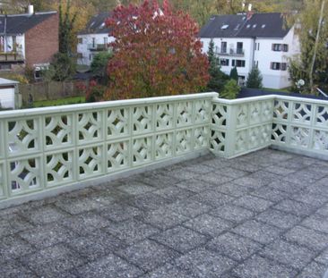 Bright and friendly 45m ², single apartment with large sun terrace ... - Photo 1