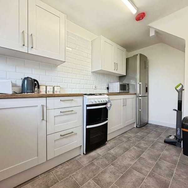Manor Oaks Drive, Manor Castle, Sheffield, S2 - Photo 1