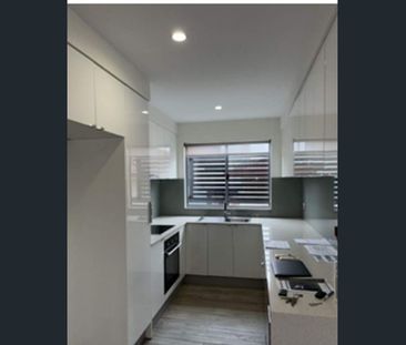 CHERMSIDE 2 BEDROOM UNIT - Photo 3