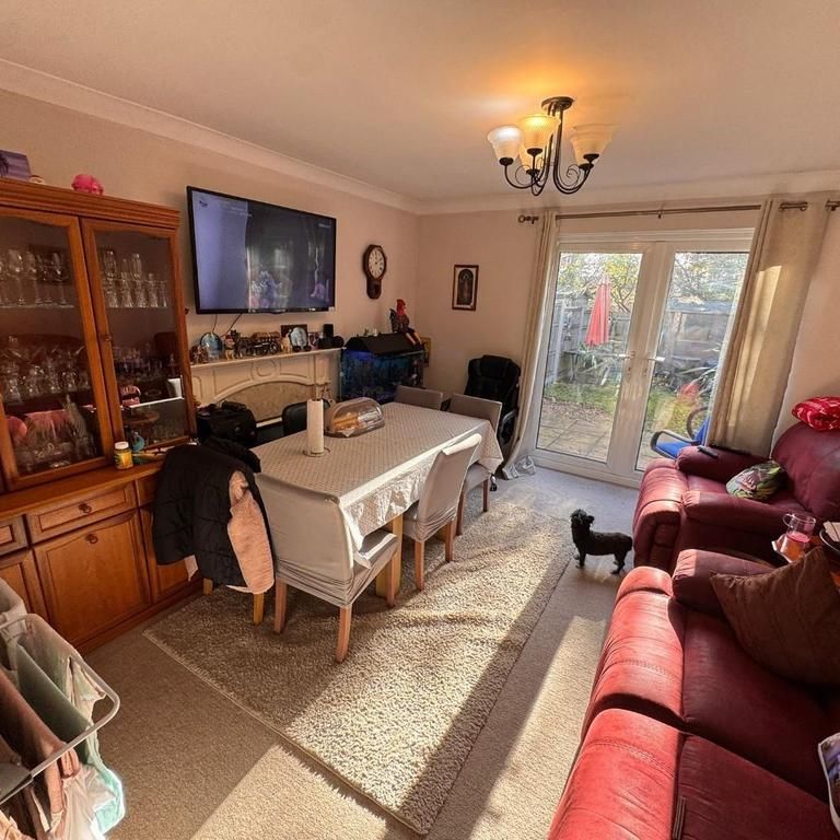 2 bedroom terraced house to rent - Photo 1