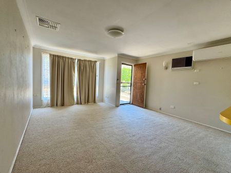 SOUTH TAMWORTH - Spacious Duplex with Yard - Photo 5