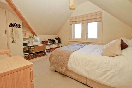 2 Bed Flat, Woodville Gardens, W5 - Photo 4