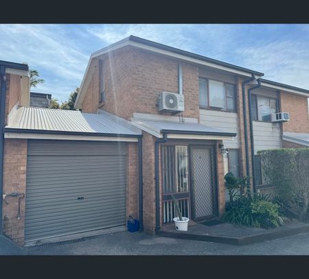 4/59 Corlette Street, Cooks Hill, NSW 2300 - Photo 2