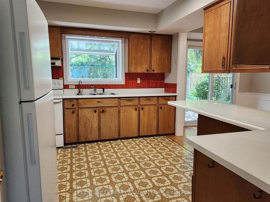 For Lease - 711 Algoma Avenue Unit# Upper unit, London North, Ontario - Photo 1