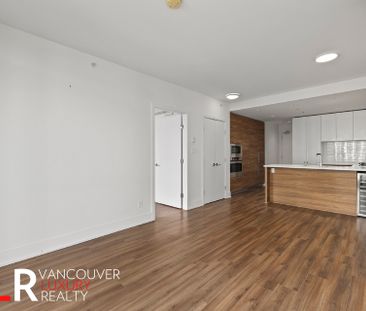 Condo in Coquitlam, BC - Photo 2