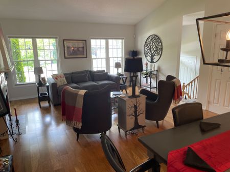 For Lease - 43 GREEN BRIAR Drive, Collingwood, Ontario - Photo 2