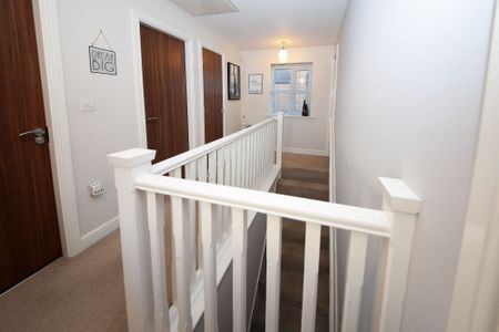 3 bed semi-detached house to rent in Duchess Drive, Manchester, M34 - Photo 2