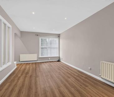 10 Earls Court, Bethany Street, Ballyhackamore, Belfast, BT4 3FA - Photo 2