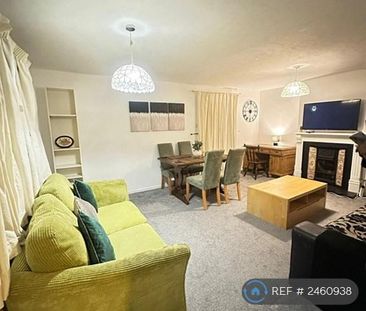 3 bedroom flat to rent - Photo 3
