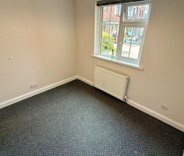 13 Braemar Court, Newtownabbey, BT36 5GA - Photo 4