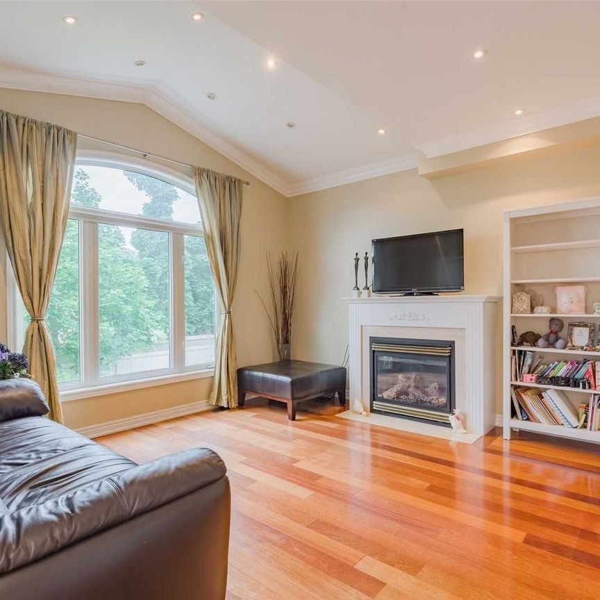 For Lease - 2356 Hilda Drive, Oakville, Ontario - Photo 1