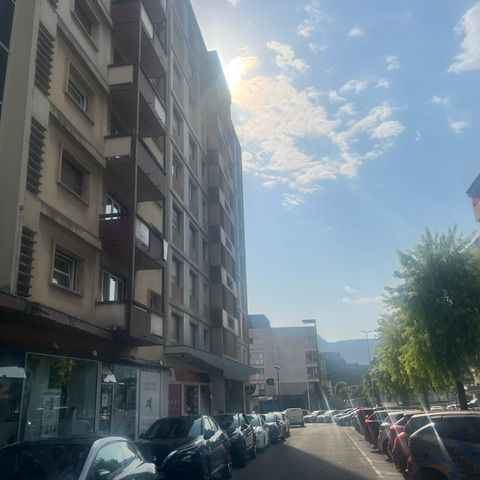 Location Appartement 4 pièces 99m² AIX LES BAINS 73100 - Photo 1