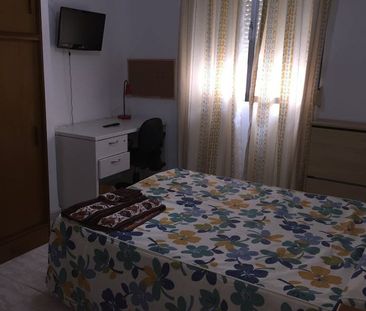 Calle Diego de Almaguer, Málaga, Andalusia 29006 - Photo 6