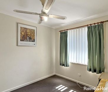 Cosy 2 Bedroom Villa In Karabar - Photo 3