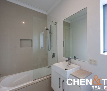 Modern Apartment Living in the Heart of Coorparoo - Photo 6