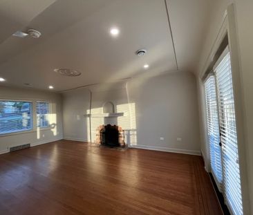 1090 Keith Road, West Vancouver Bc V7t 1m5 - Photo 1