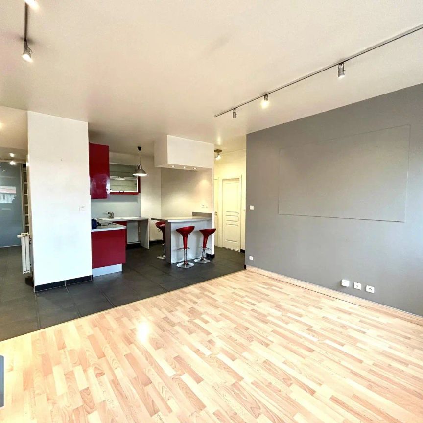 Appartement à louer 2 pièces 56.08m² - Photo 1