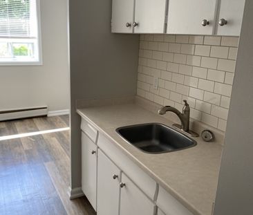 19 Queen Street, Barrie - Photo 4