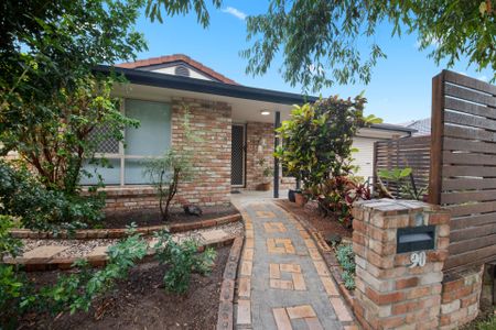 Family Home in Fitzgibbon - Photo 5