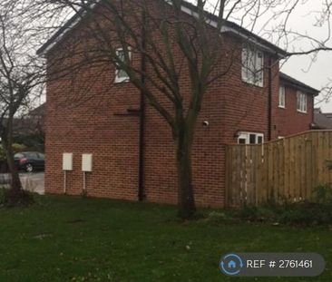 2 bedroom end of terrace house to rent - Photo 4