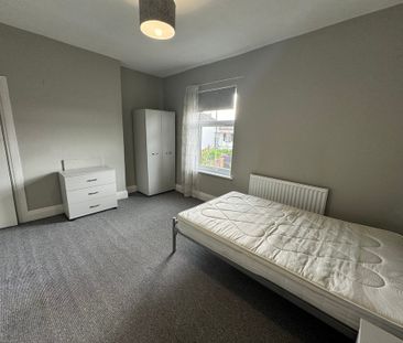 Heworth Road, Heworth - P10424 - Photo 5