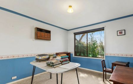 LARGE FAMILY HOME IN WILLASTON - Photo 4