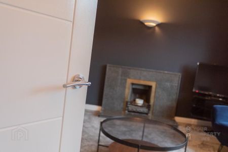 Room 2, 16 Robbs Road, Belfast, BT16 2NA - Photo 2