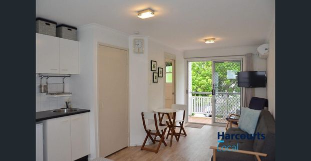 Stylish Studio Apartment with Air-Conditioning and Prime Paddington Location - Photo 1