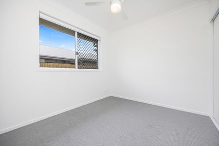 Brand New Home - 4 Bedroom + Two Living Rooms - Photo 3