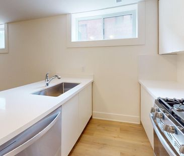 For Lease - 878 Glencairn Avenue Unit# 1 (Lower), Toronto, Ontario - Photo 6