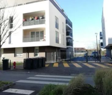 Appartement à louer 3 pièces 61.7m² - Photo 1