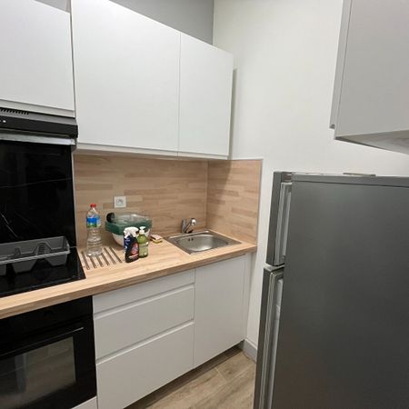 Location Appartement 2 pièces 53m² - Photo 3