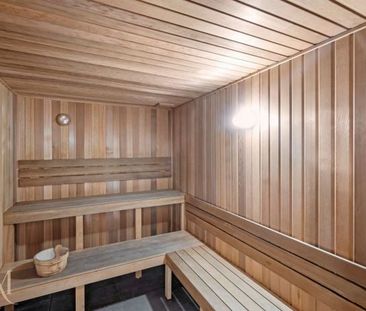 Elevated Coastal Living: Spacious 3rd-Floor Apartment with Resort-S... - Photo 4