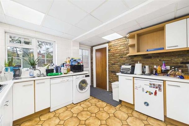 Maple Close, Winnersh, Berkshire, RG41 - Photo 1