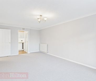 London Road, Patcham, Brighton - Photo 1