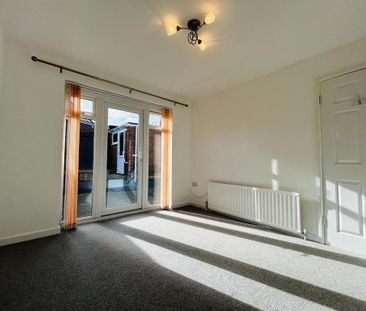2 bedroom bungalow to rent - Photo 3