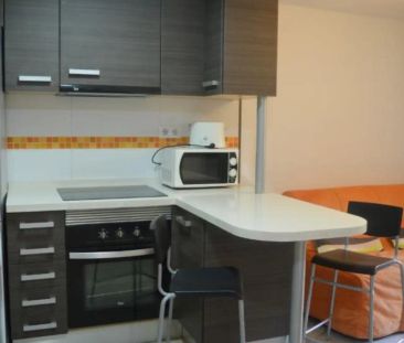 Estudio de alquiler en El Raval - Photo 4