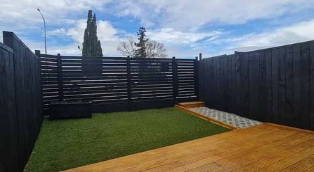 Maintenance Free 2 Bedroom Home - Photo 4