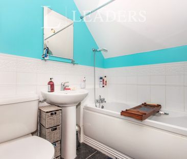 3 bedroom house to rent Sir Toby Belch Drive, Warwick, CV34 - Photo 6