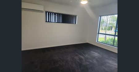 CABOOLTURE - FAMILY & LOCATION - Photo 5