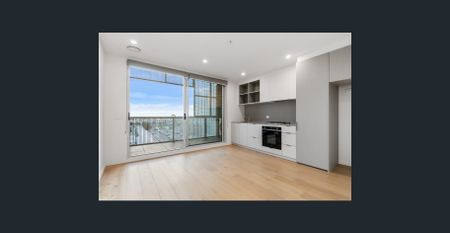 one bed close to everything - Photo 2