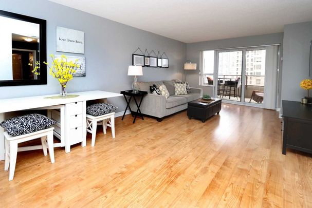 For Lease - 25 Kingsbridge Garden Circle Unit# 723, Mississauga, Ontario - Photo 1