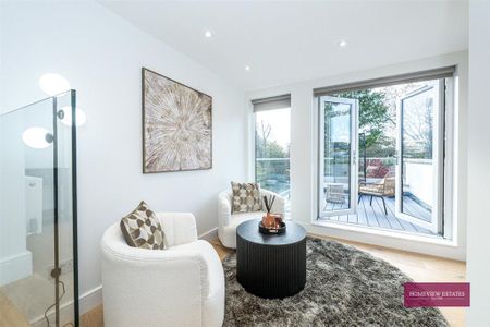 4 bedroom terraced house to rent - Photo 2