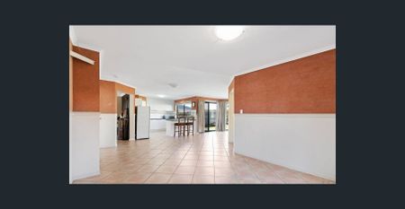 Spacious Double-Storey Home in Quiet Rangeville Cul-de-Sac - Photo 2