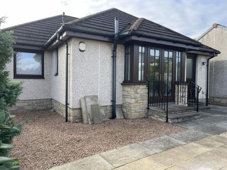 3 bedroom bungalow to rent - Photo 5