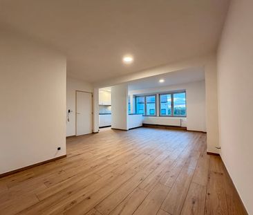 Appartement te huur - Foto 2
