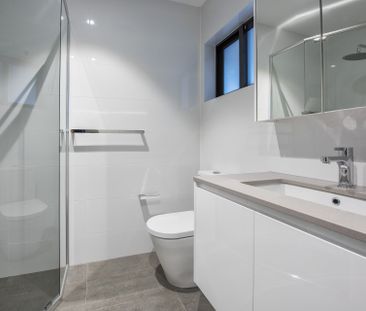 Luxury Studio Apartment - Photo 4