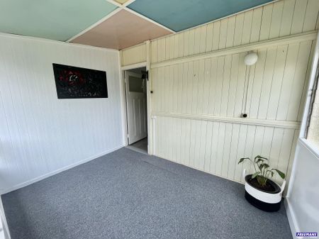 LOVELY CHARACTER HOME - Photo 2