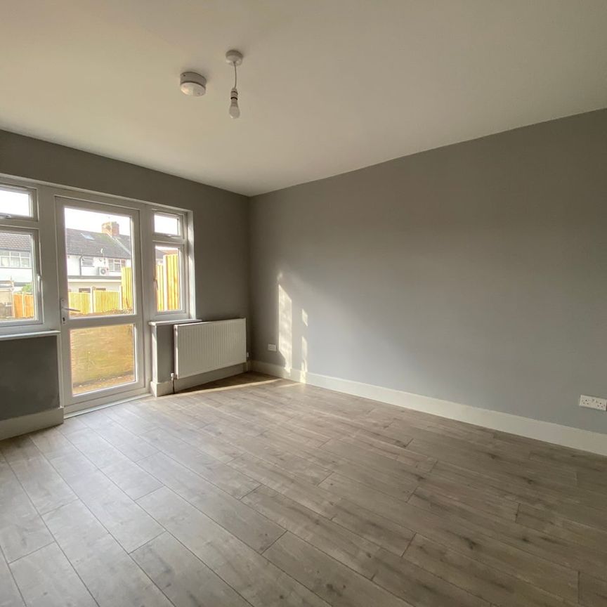 4 Bed Semi-Detached House, Nettleden Avenue, HA9 - Photo 1