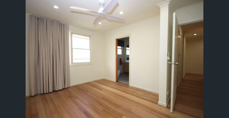 Superbly located and fully renovated home in Belmont. - Photo 2